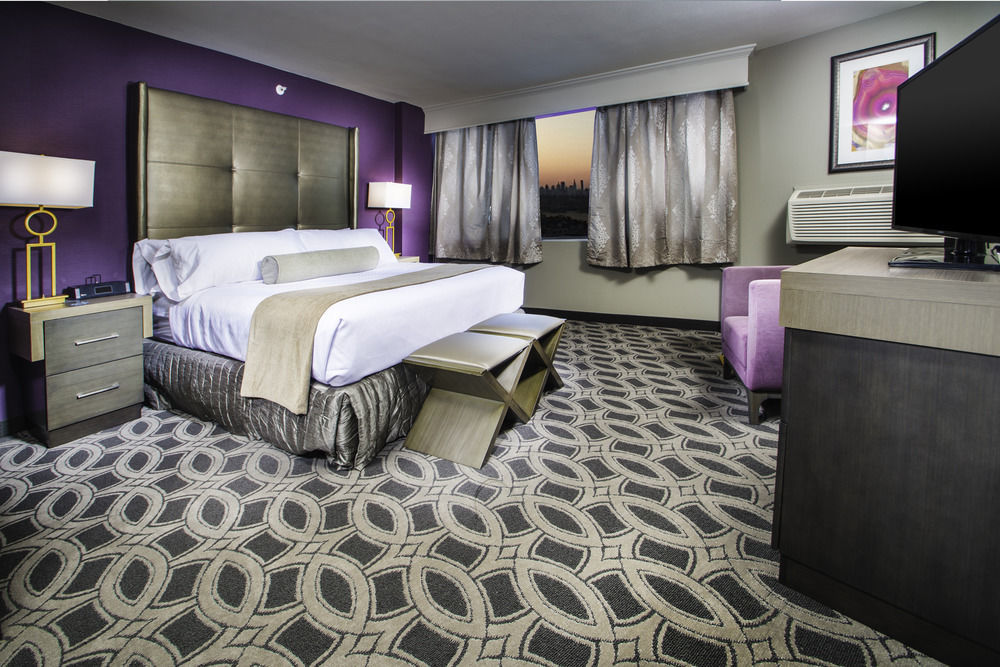 Crowne Plaza Saddle Brook, An Ihg Hotel Esterno foto